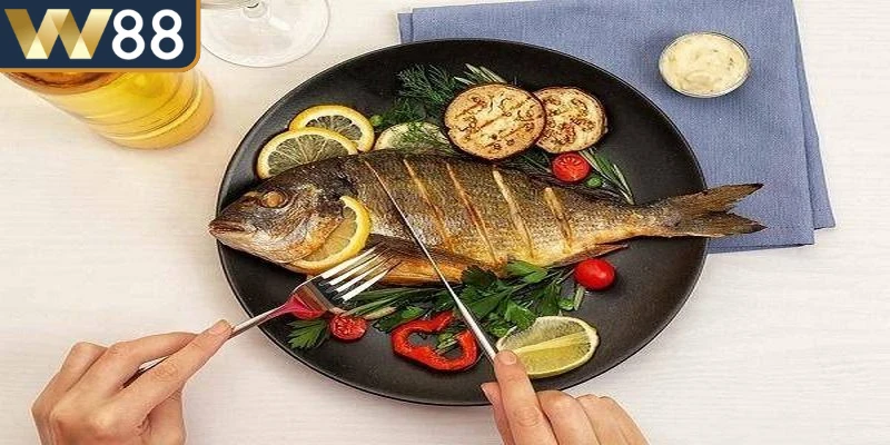 Nằm Mơ Thấy Ăn Cá Báo Hiệu Điều Gì Trong Cuộc Sống? 4 Giấc mơ thấy ăn cá còn gợi ý những con số may mắn, giúp bạn thử vận may